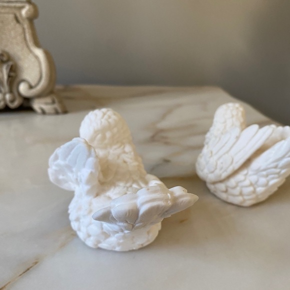 Pair of Two White Alabaster Lovebird Dove Figurines Vintage - Picture 9 of 13